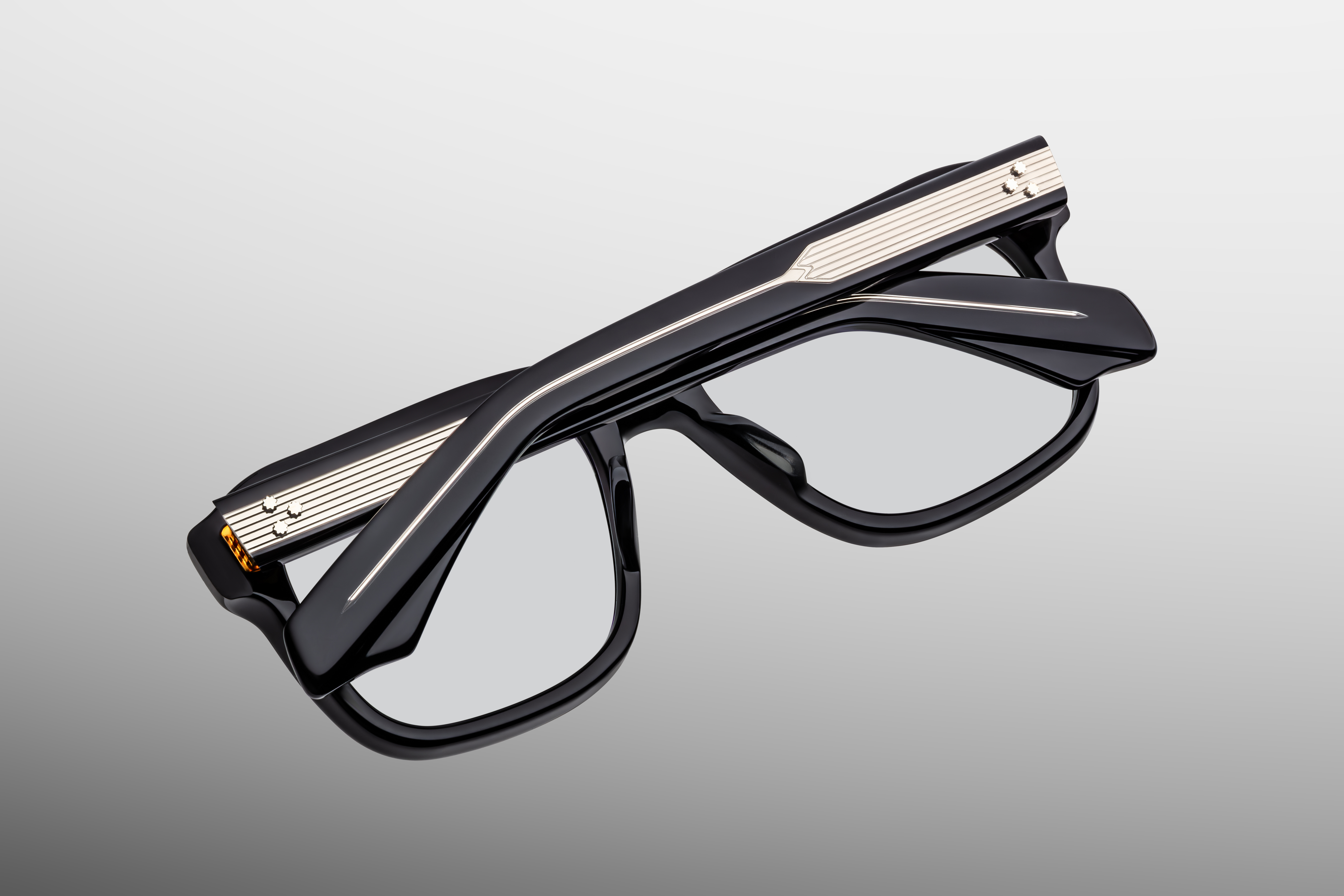 YVES – Jacques Marie Mage